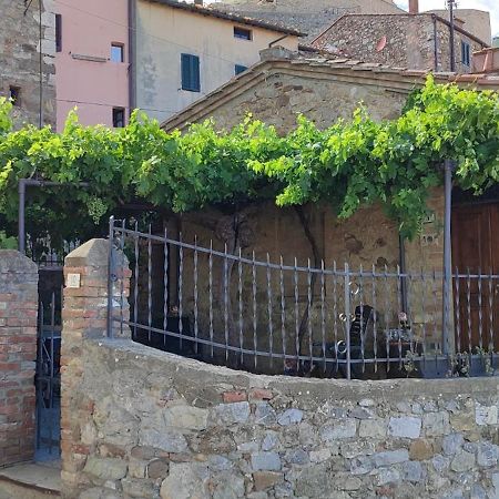 Villa La Casina Di Nonna Lola à Castiglione dʼOrcia Extérieur photo