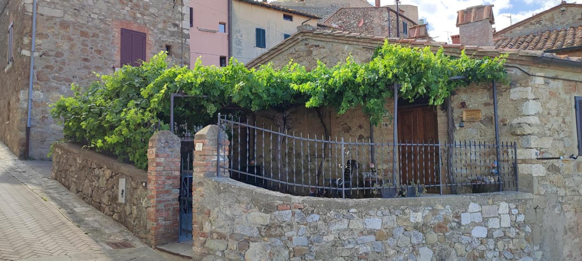 Villa La Casina Di Nonna Lola à Castiglione dʼOrcia Extérieur photo