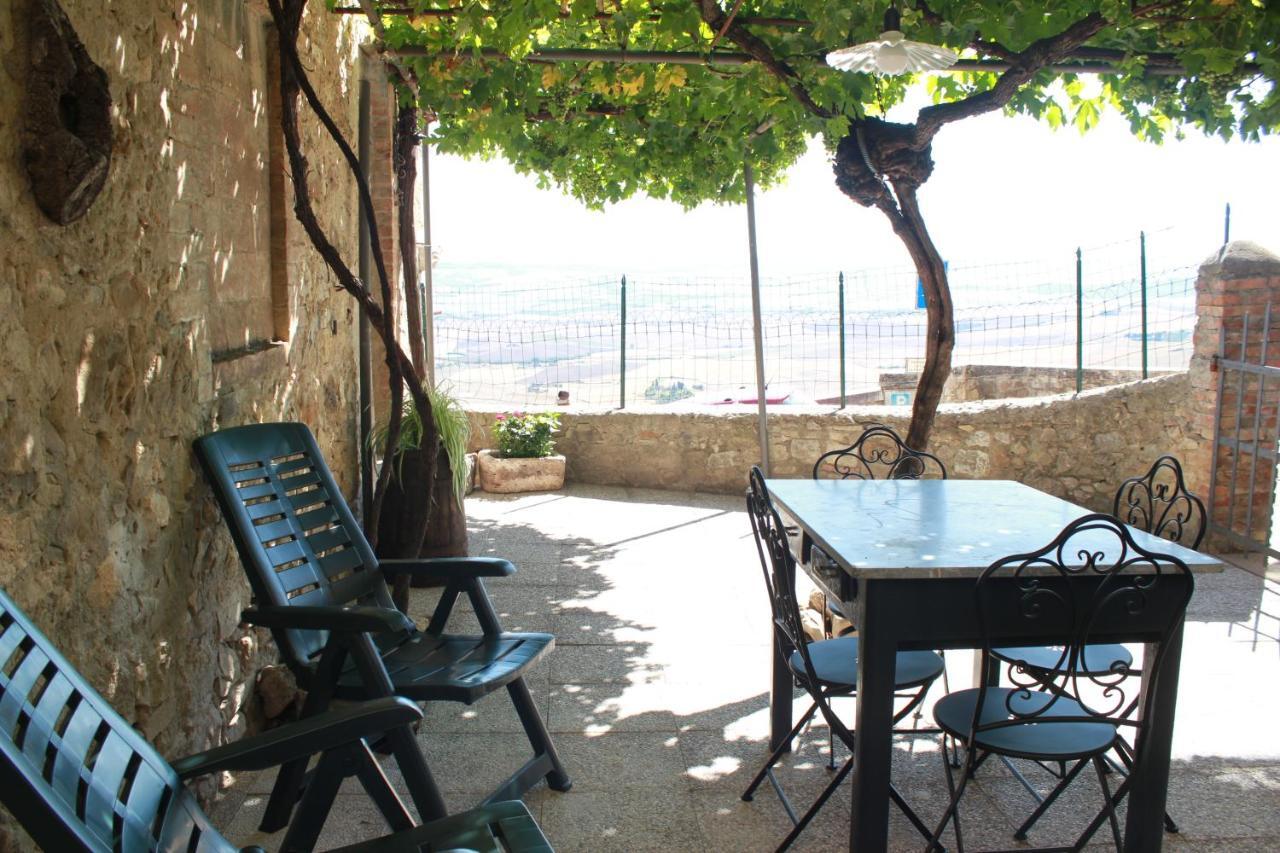 Villa La Casina Di Nonna Lola à Castiglione dʼOrcia Extérieur photo